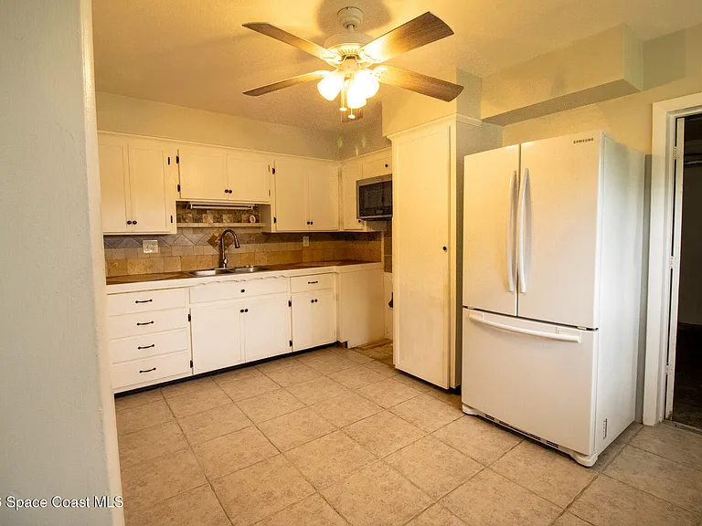 2308 Shenandoah Rd NE #A — Photo 4