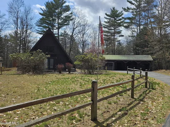 107 Lake Tour Road, Lake Luzerne, NY 12846