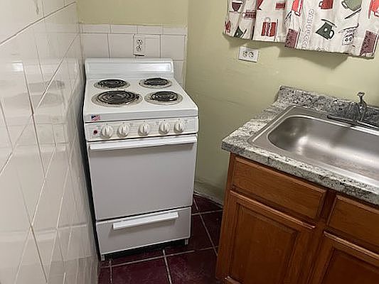 5th image of 30-85 42nd St #Basement