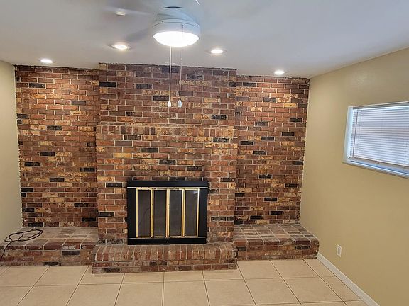 4th image of 6305 S Cameron Ave