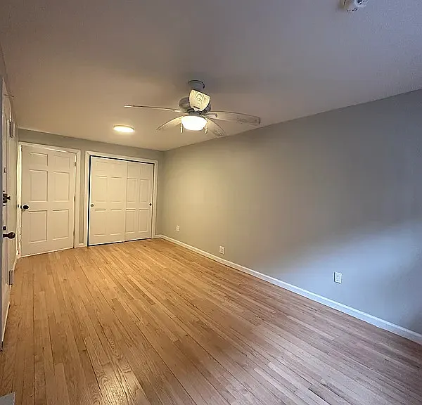 234 E 32nd St #1A — Photo 12