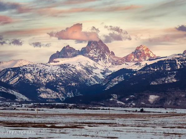 2843 Sage Creek Dr, Tetonia, ID 83452