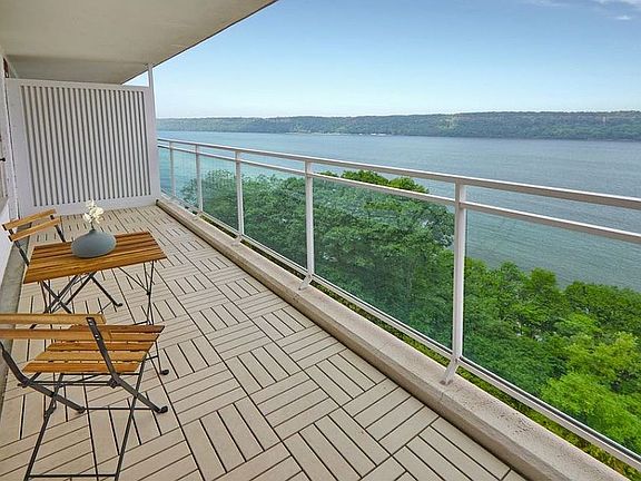 2nd image of 2575 Palisade Ave APT 9F