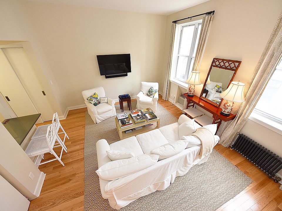 1st image of 160 W 16th St APT 6C