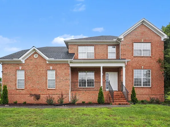 102 Clairmonte Ln, Hendersonville, TN 37075