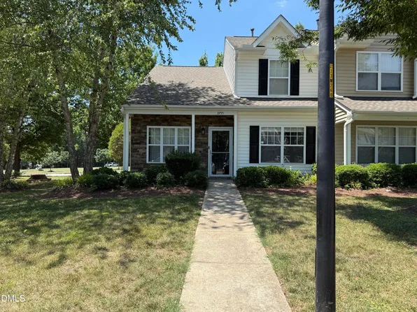 3755 Bison Hill Ln, Raleigh, NC 27604