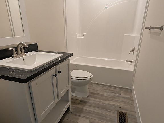 3rd image of 2810 James Ct #108