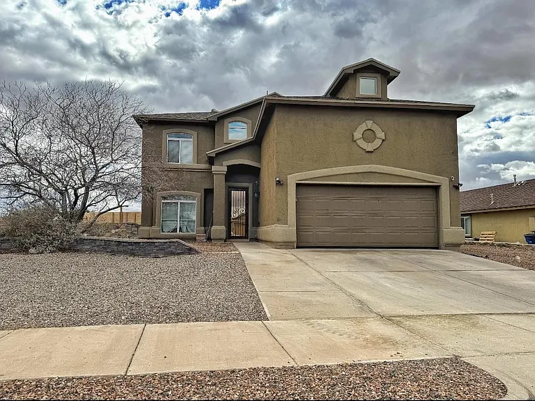 12808 Luis Cortinas — Photo 1