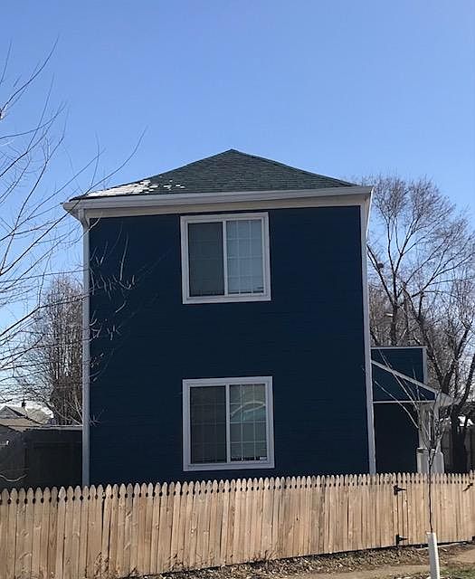 1st image of 909 Marion Ave