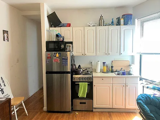 Rented by Dynamik Realty | media 20