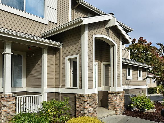 2nd image of 399 Kincora Ct