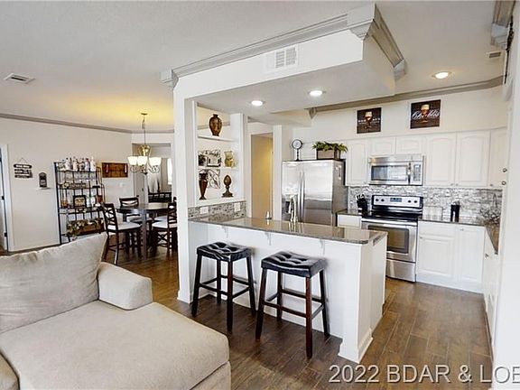 4th image of 117 Evergreen Condo Dr Unit 1A