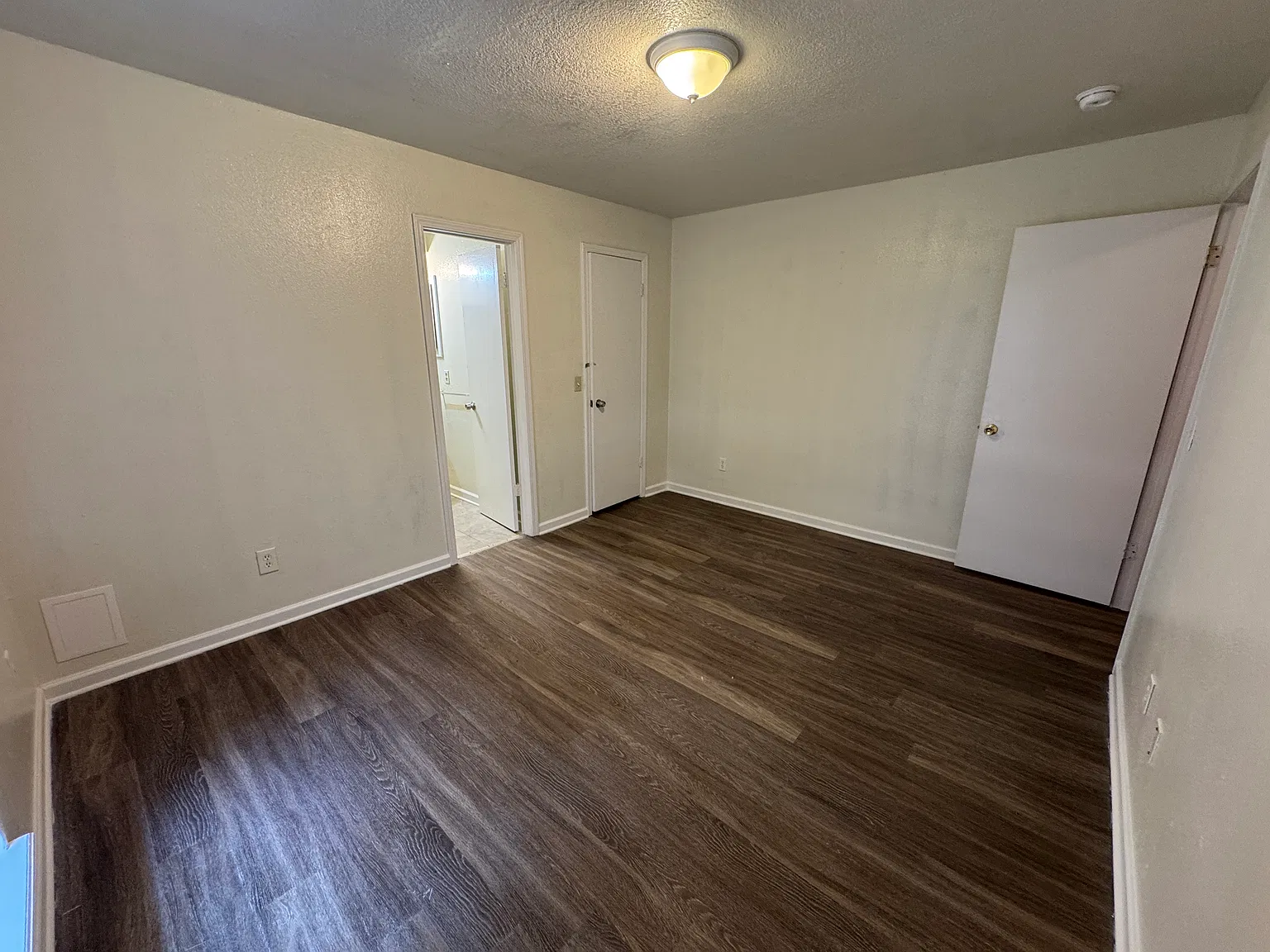 108 London Lane — Photo 3