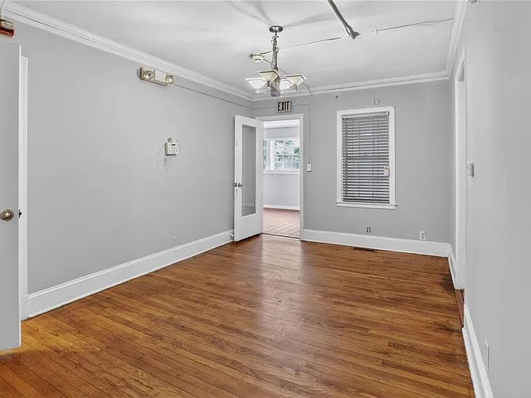 2728 Winburn Ter — Photo 5