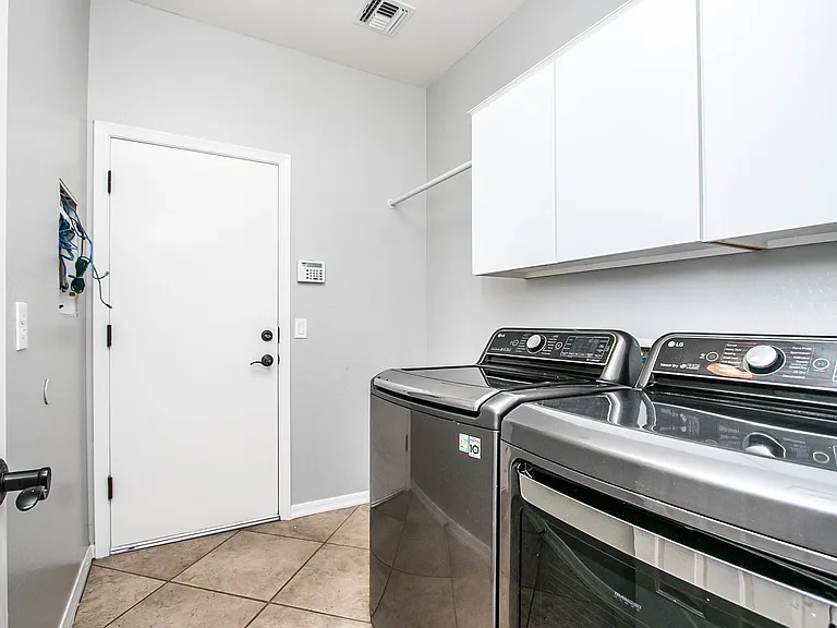 363 W Lantana Pl — Photo 35