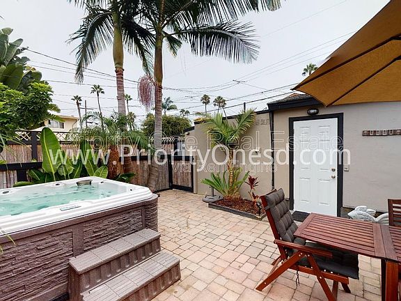 3rd image of 4766 Bermuda Ave