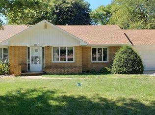 527 2nd Ave SE, Sioux Center, IA 51250