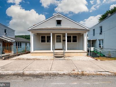 29 E Savory St, Pottsville, PA, 17901