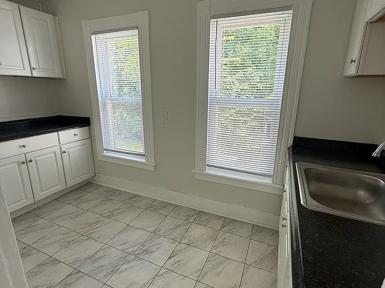 188 Hoffman St #2 — Photo 4