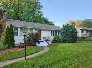 15 Charles St, Plantsville, CT 06479