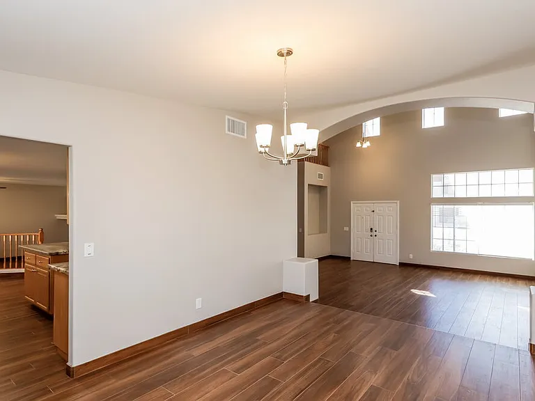 1890 Bocale Ct — Photo 6