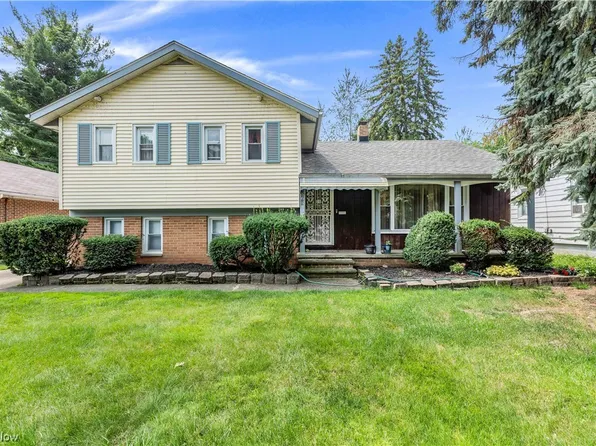 4868 Monticello Blvd, Richmond Heights, OH 44143