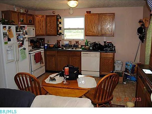 3rd image of 4700 Township Road 232