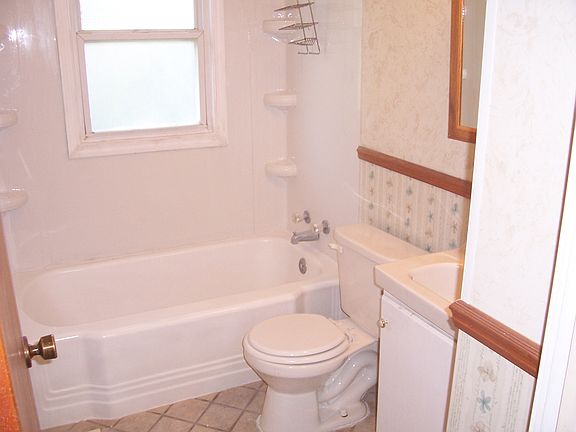 4th image of 1318 Joyce Dr