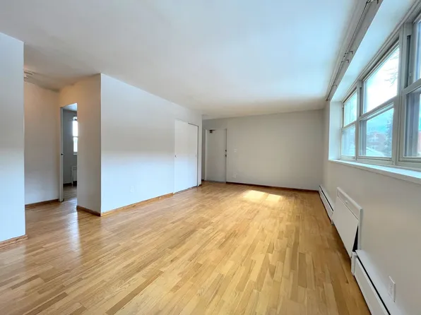 Delaware Ave Apartments