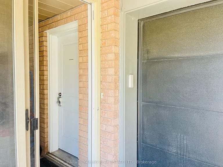 16 Rustic Rd #LOWER — Photo 2