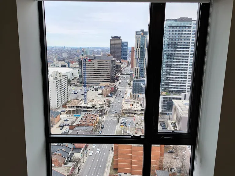15 Queen St S #2111 — Photo 25