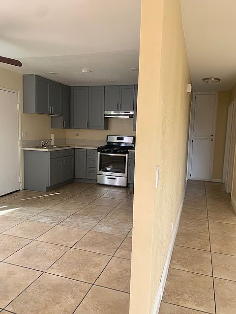 1st image of 321 Del Rio Way #3