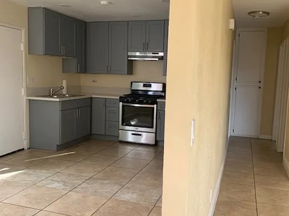 321 Del Rio Way #3, Vista, CA 92083