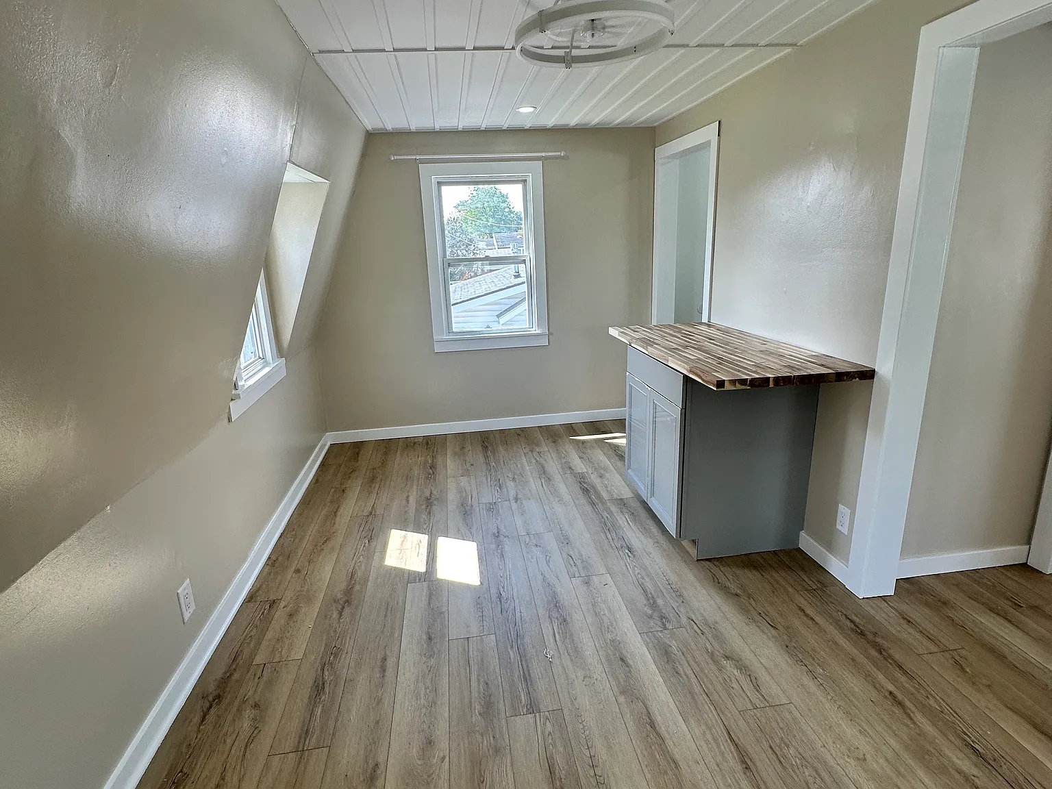 1 bed, 355 sqft, $750 — Photo 4