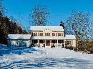 1869 Parkway Dr, Honesdale, PA 18431