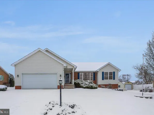 508 Parkway Dr, Littlestown, PA 17340