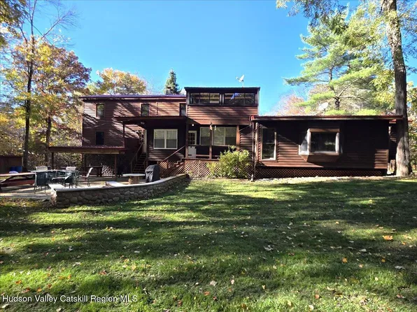 31 Favorito Road, Round Top, NY 12473