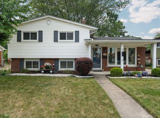 3252 Grange Rd, Trenton, MI 48183