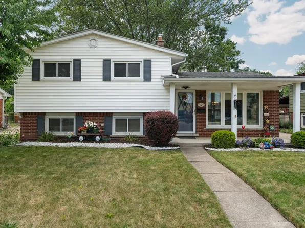 3252 Grange Rd, Trenton, MI 48183