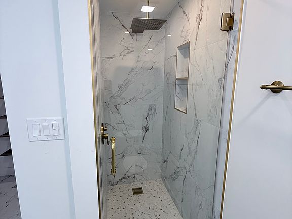 3rd image of 3011 Westforest Dr
