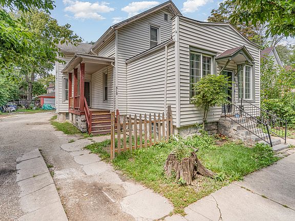 2nd image of 515 N Broadway St