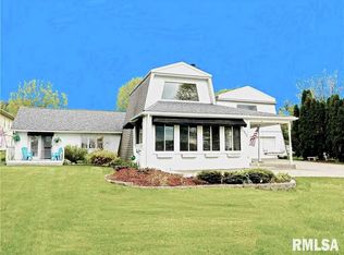 1912 1st Ave, Rapids City, IL 61278