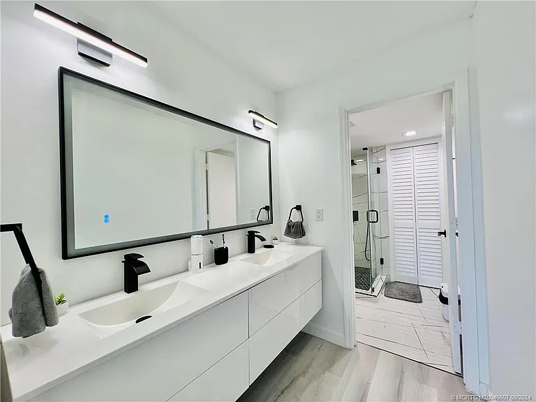 10044 S Ocean Dr #205 — Photo 38