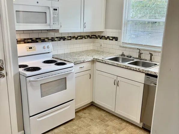 3620 Douglas Rd, Toledo, OH