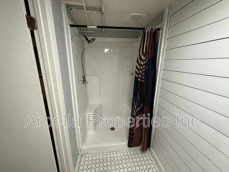 1437 Valley St — Photo 26
