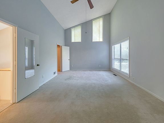 4th image of 2720 Brownridge Ct