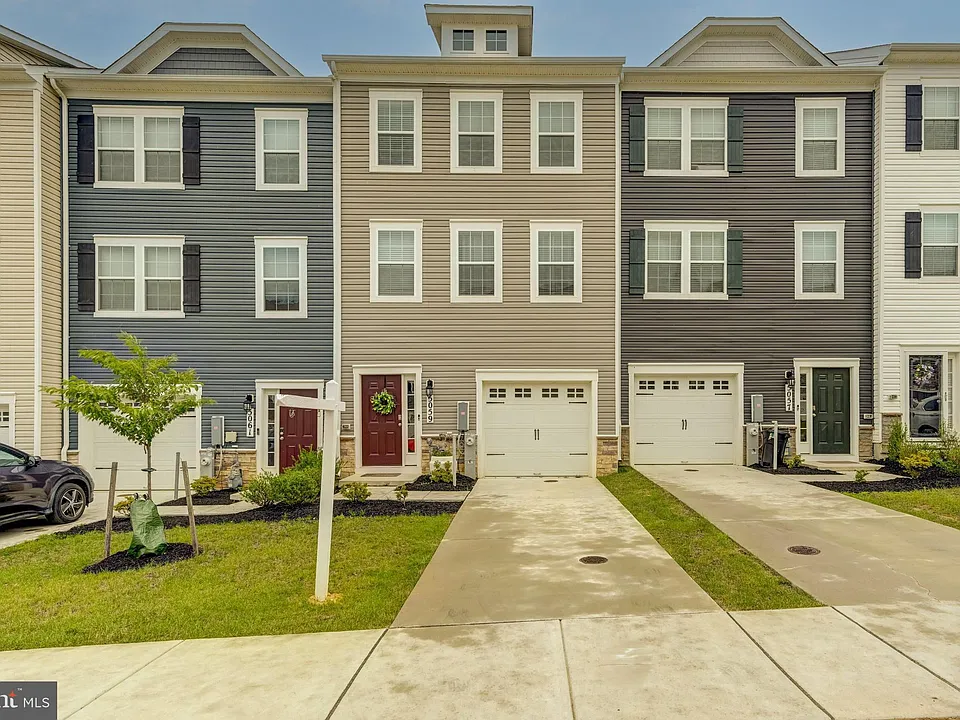 5059 Silver Oak Dr