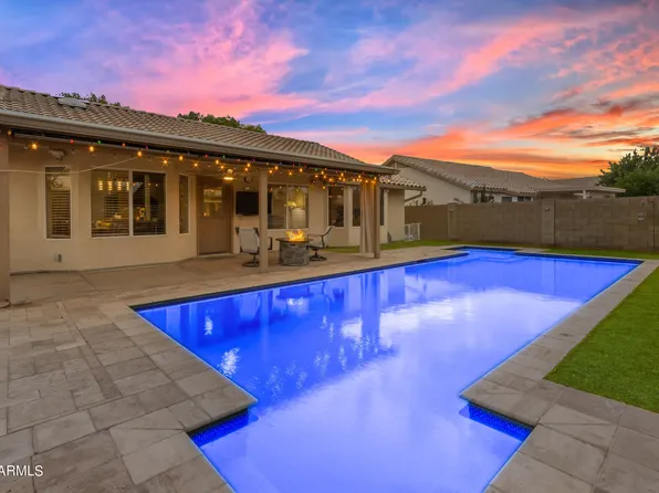 2152 E CATHY Court, Gilbert, AZ 85296