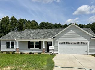 407 Sandcastle Ln, Four Oaks, NC 27524