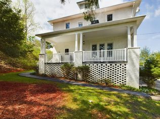 95 Hardesty St, Shinnston, WV 26431